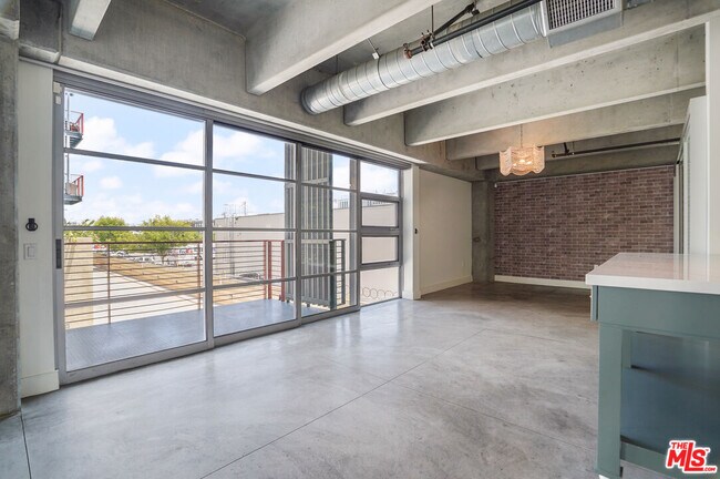 Building Photo - 4141 Glencoe Ave