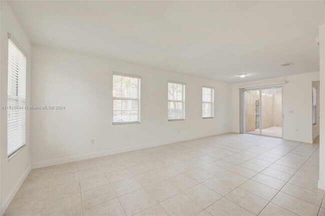Building Photo - 1133 SW 147th Terrace