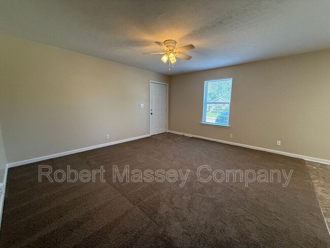 Building Photo - 7907 Canonero Way