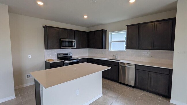 Building Photo - 3630 Cambridge Brk Dr