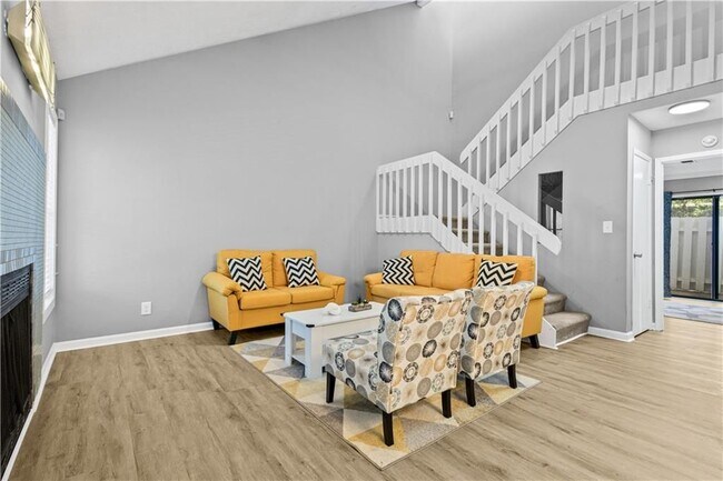 Foto del edificio - 1707 Cotton Patch Ln
