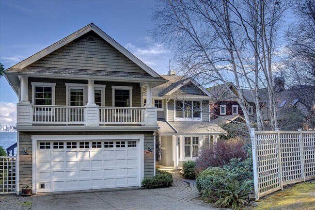 Foto del edificio - 4042 Rockaway Beach Rd NE