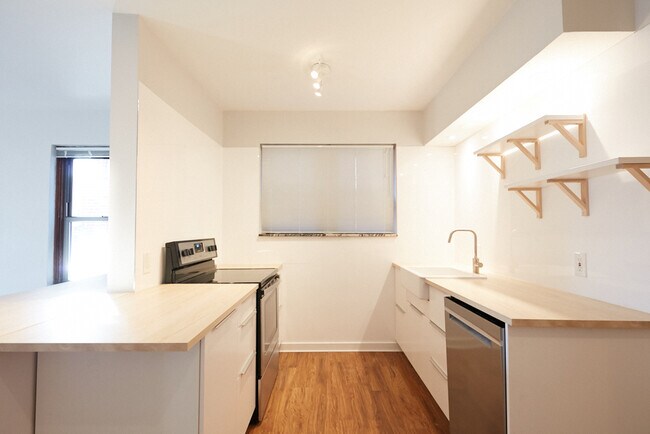 Foto del edificio - 909 Concordia Ln