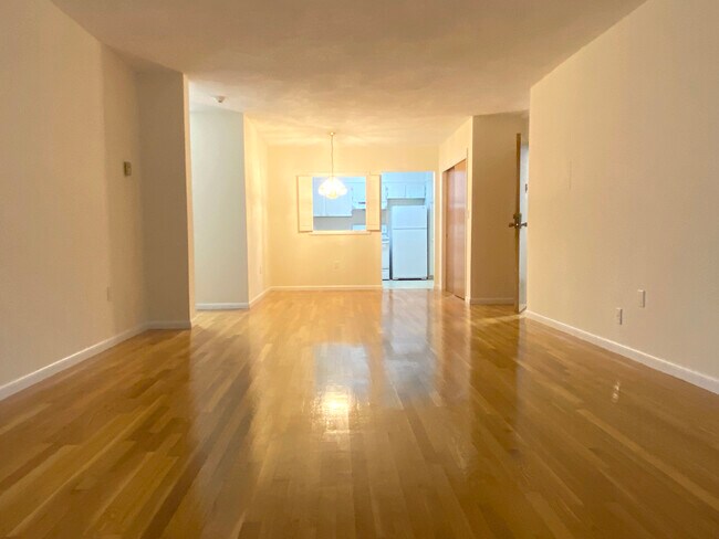 Building Photo - 30 Fuller
