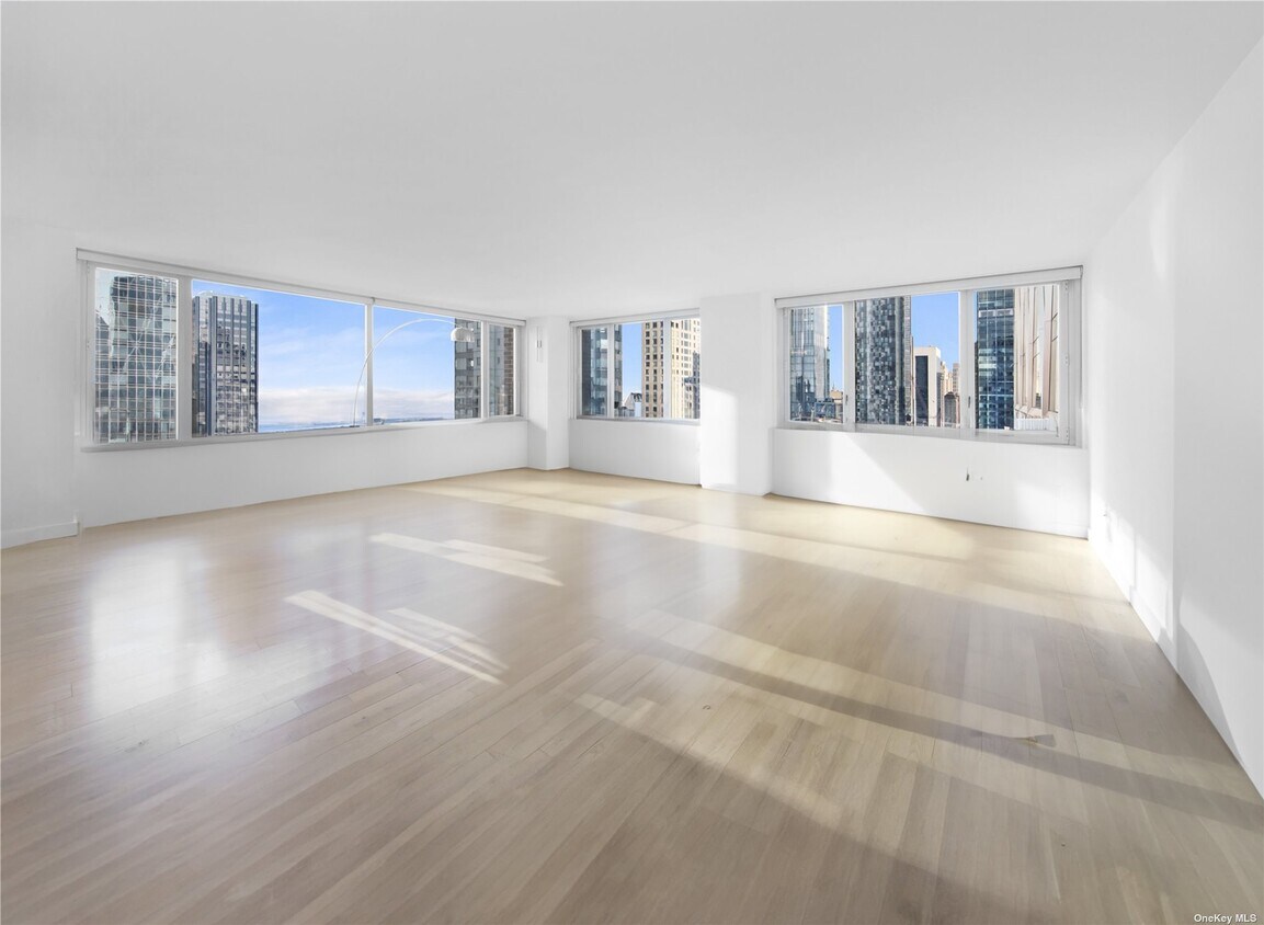 Primary Photo - 322 W 57th St