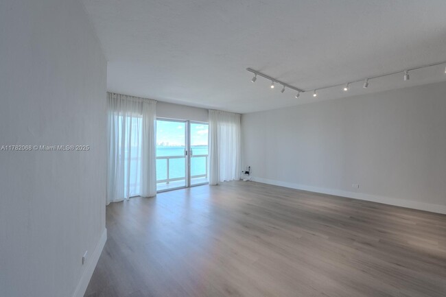 Building Photo - 2451 Brickell Ave