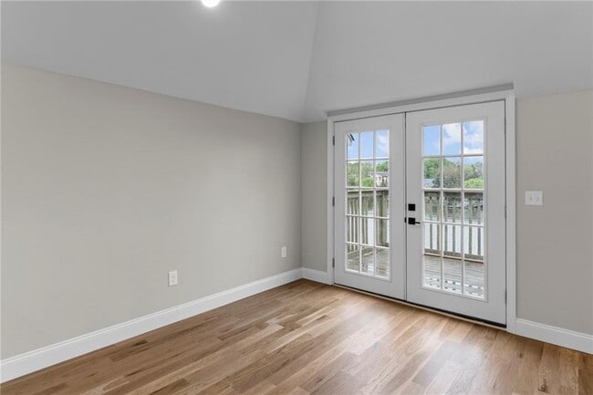 Foto del edificio - 376 Arnolds Neck Dr