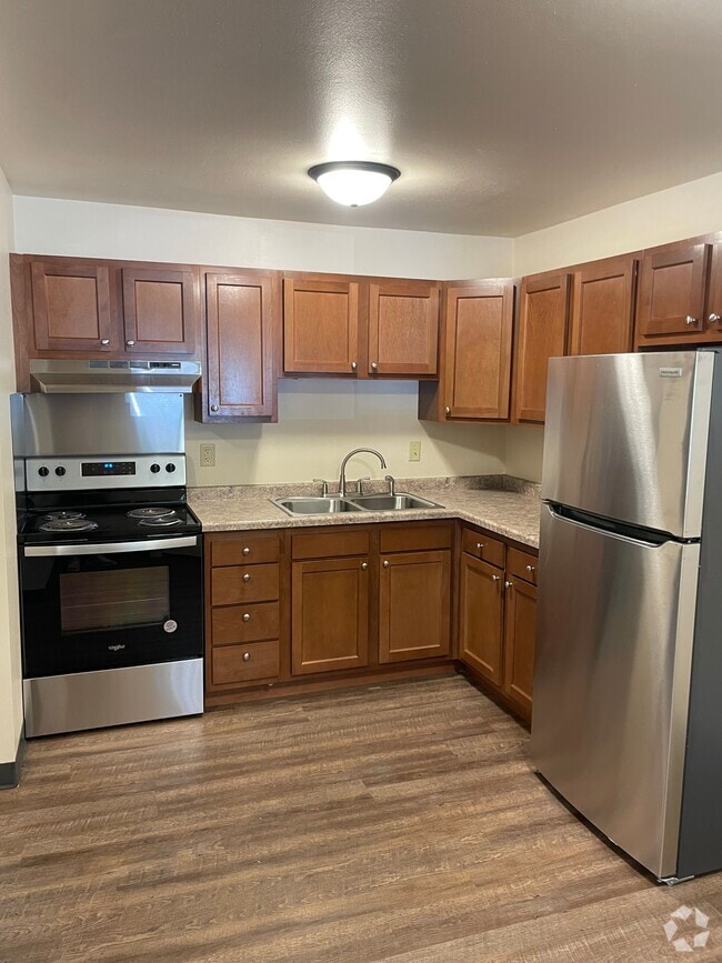 Building Photo - Stillwell Townhomes