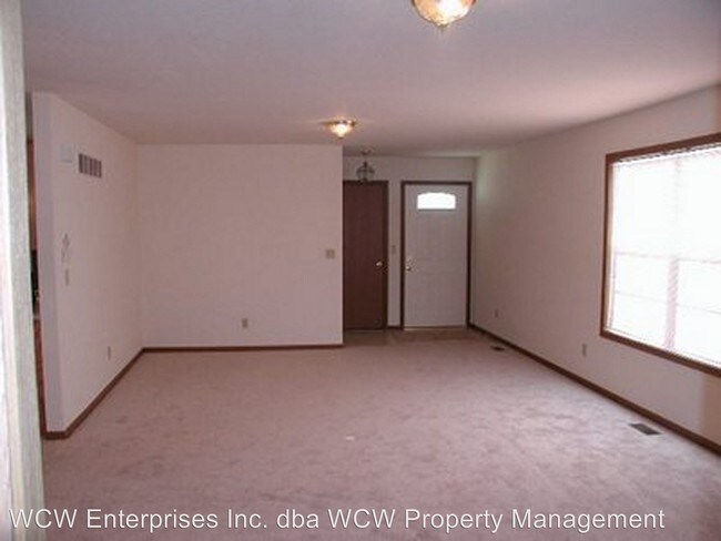 Building Photo - 2120 SW 36th St