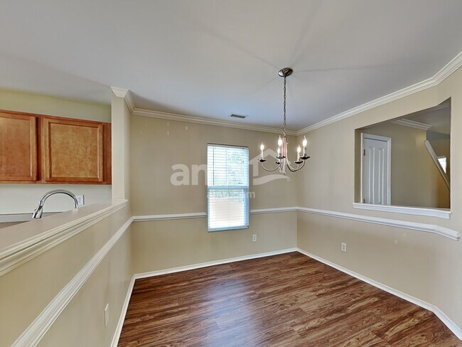 Foto del edificio - 3112 Varcroft Rd