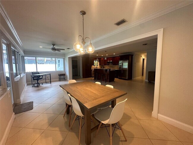 Foto del edificio - 2655 NE 27th St