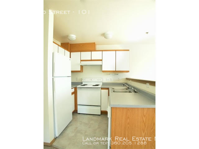 Building Photo - 1 Bedroom, 1 Bath Apts Near WWU!