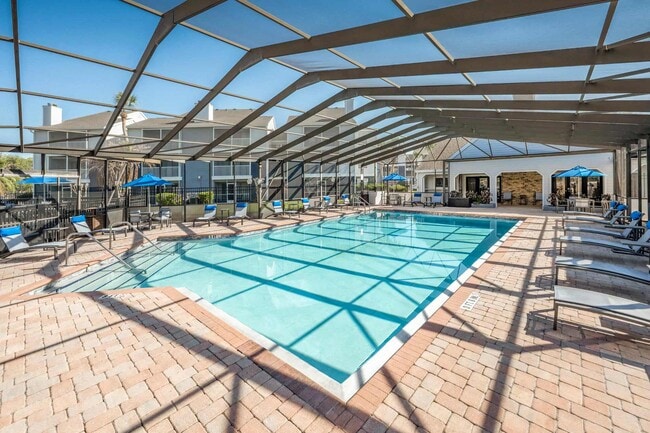 Building Photo - Regatta Shores