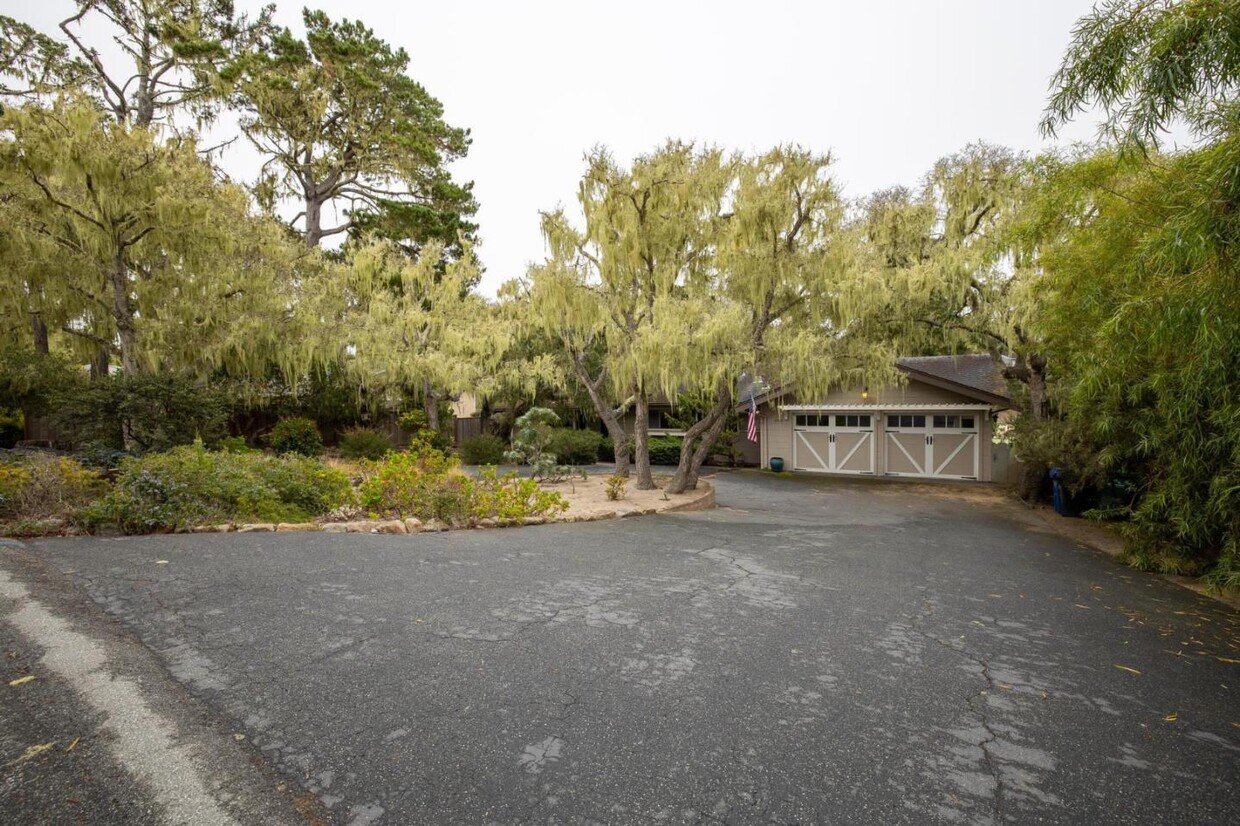 1060 San Carlos Rd, Del Monte Forest, CA 93953 House Rental in Del