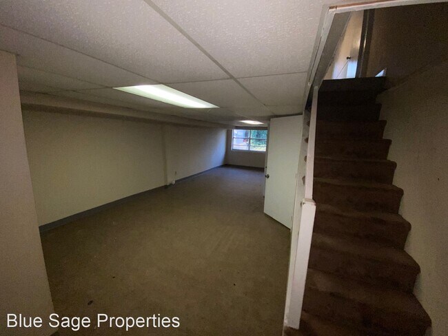 Building Photo - 3 br, 1 bath House - 37 Concord Road