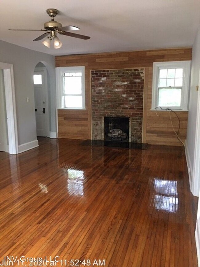 3 br, 2 bath House - 114 A Cleveland Ave photo'
