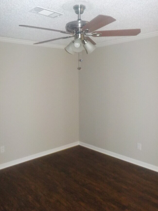 Building Photo - 1813 Lynette Dr. Little Rock, AR 72205