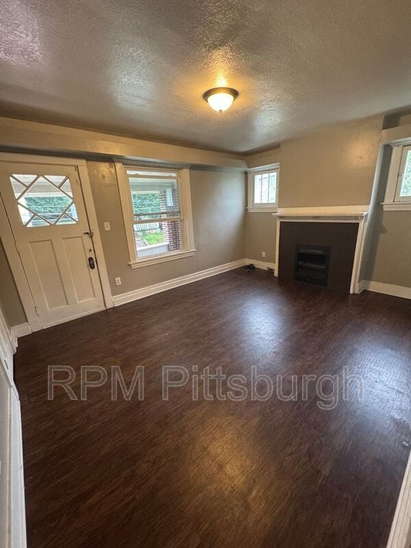 Building Photo - 311-313 W Burgess St
