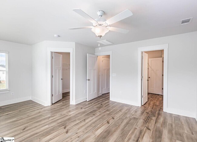 Foto del edificio - 110 Creekhill St