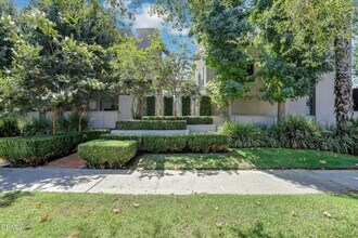 Building Photo - 1310 E Orange Grove Blvd