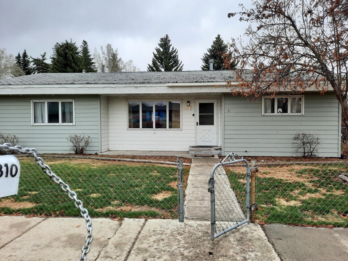 Primary Photo - 3310 Keokuk St