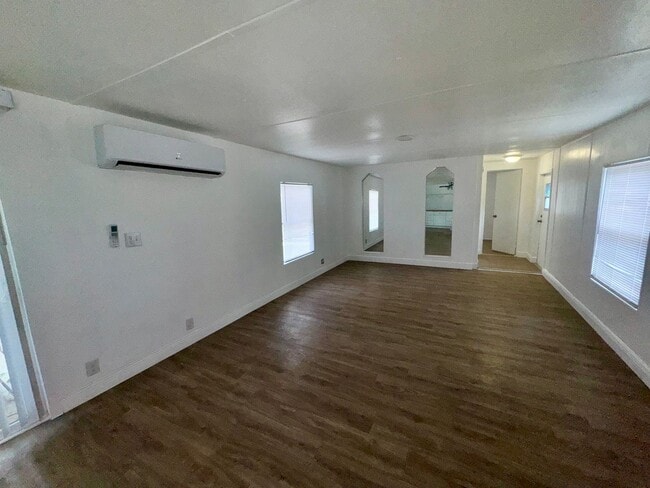 Photo - 1145 S Christiana Ave House