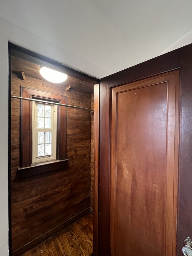 Entryway coat closet - 433 N Cypress St