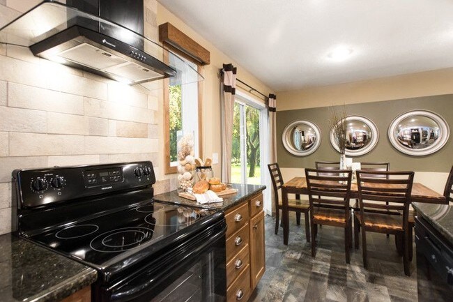 Foto del edificio - Hamburg Hills & Coventry Woods/AJR Home Sales