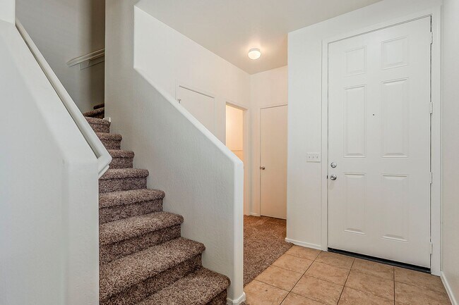 Building Photo - Beautiful Townhome in Phoenix Arizona