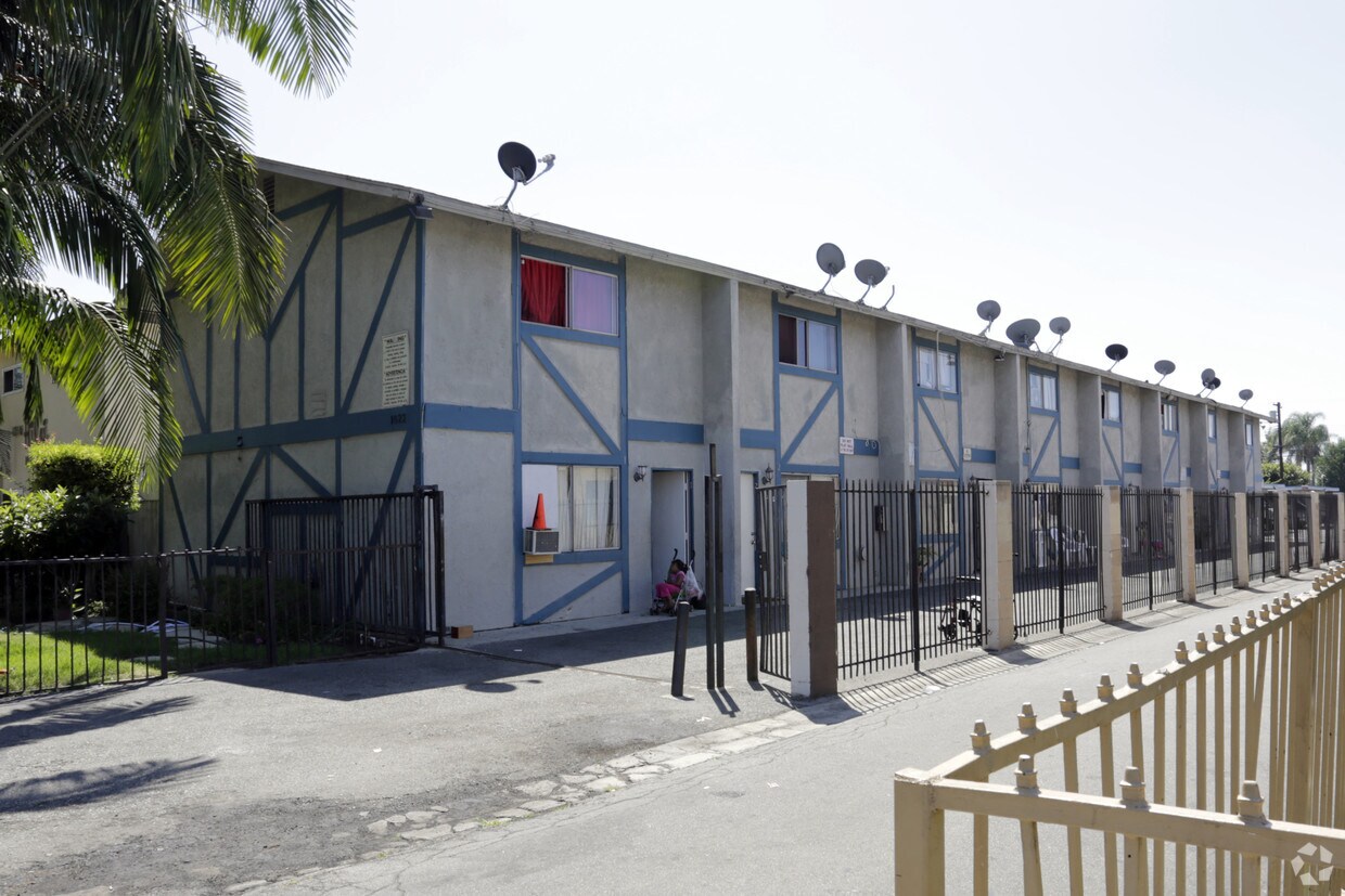 Foto principal - 1022 W Highland St