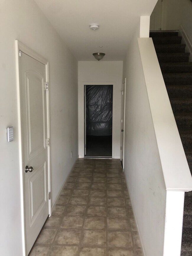 Foto del edificio - Beautiful 3 Bedroom, 2.5 Bath Townhome in Dallastown School District!