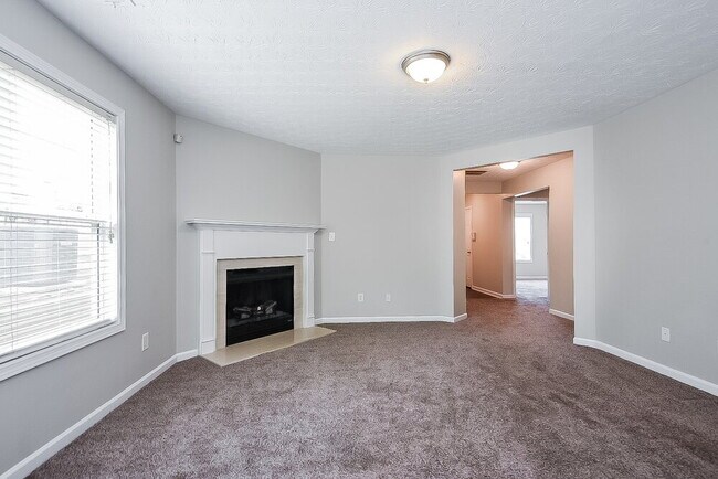 Building Photo - 460 Little Creek Rd SE