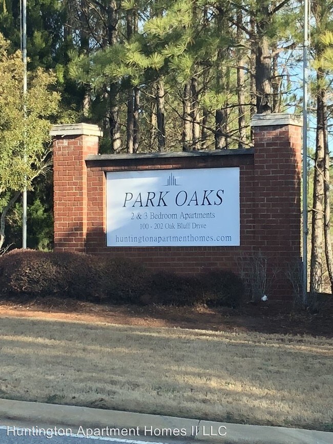 Building Photo - 202-202 Oak Bluff Dr
