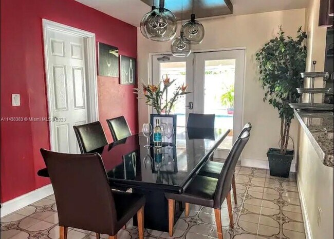 Foto del edificio - 9861 SW 13th Terrace