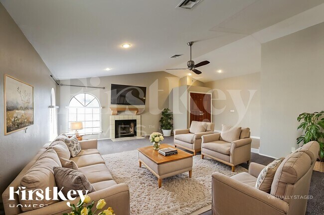 Building Photo - 2994 N Benson Ln