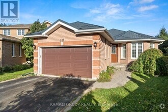 Building Photo - 19 Widgeon St