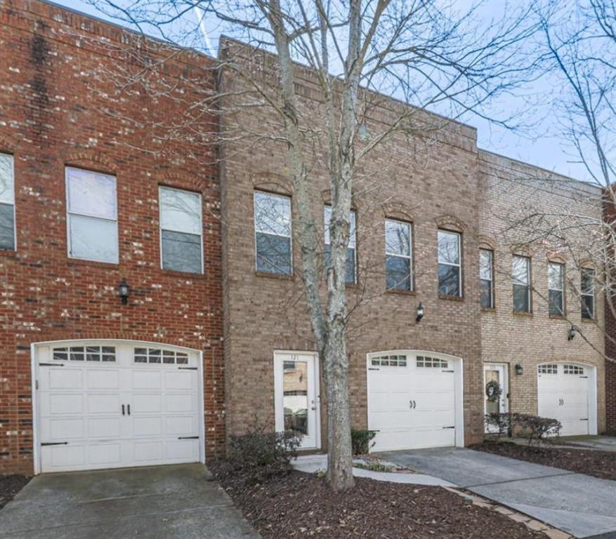 Foto principal - 121 Riverwatch Ct