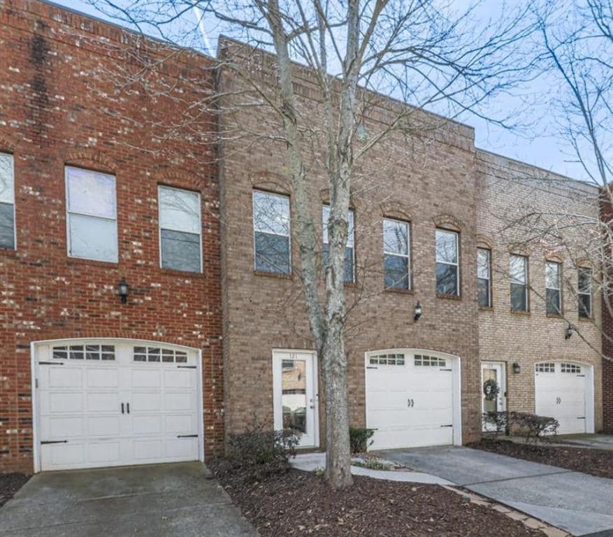 Primary Photo - 121 Riverwatch Ct