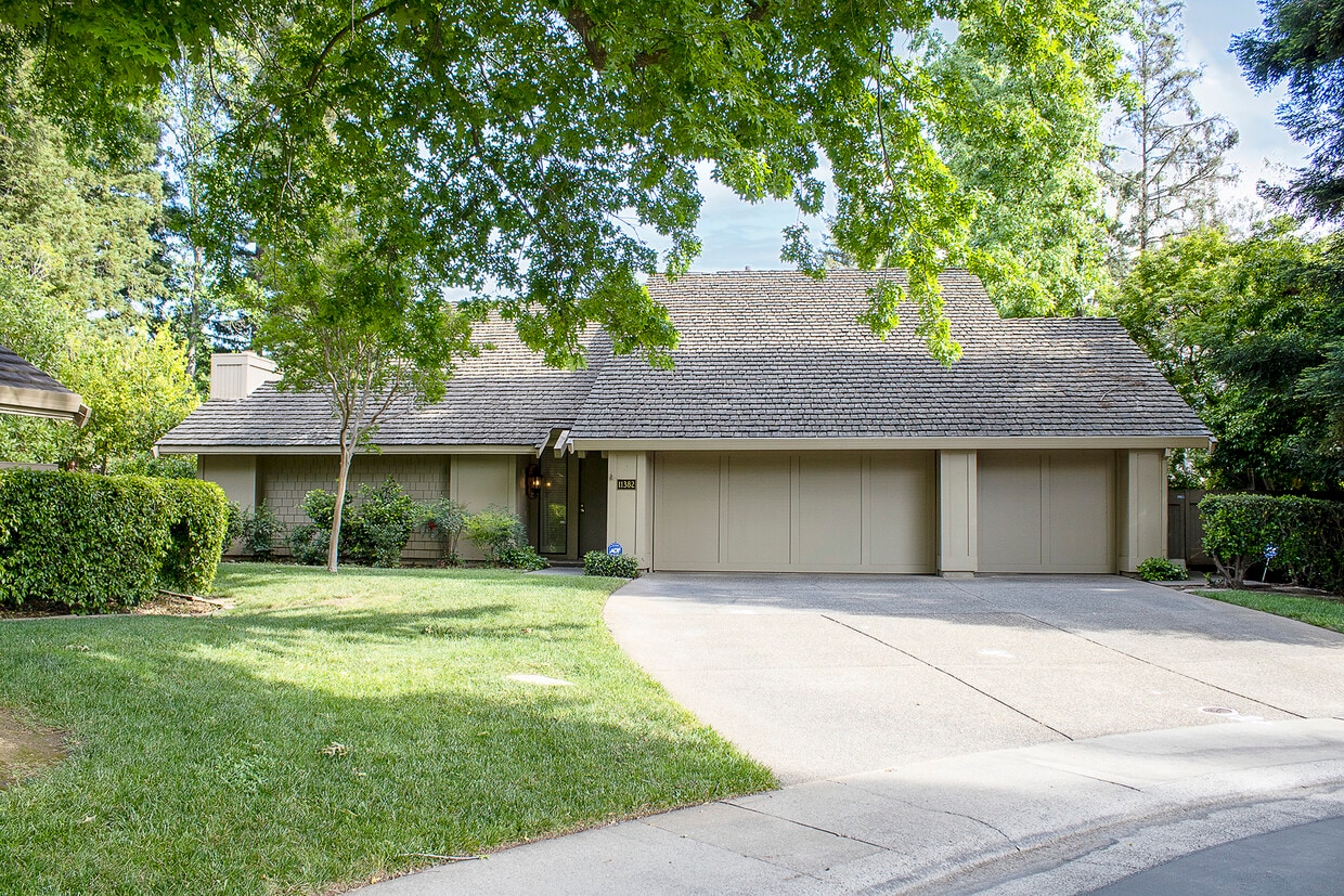 Primary Photo - 11382 Buckeye Hill Ct