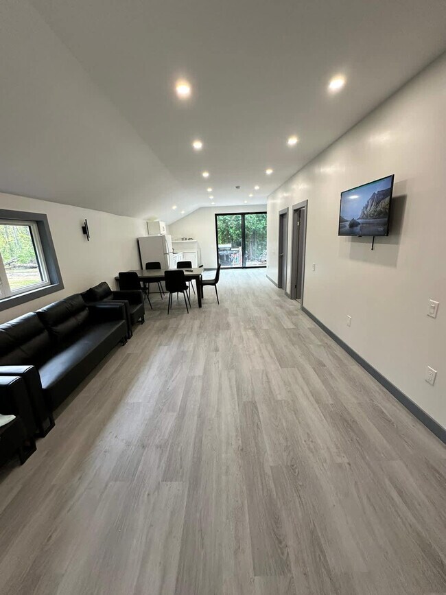 Photo du bâtiment - 1020 Cumberland St