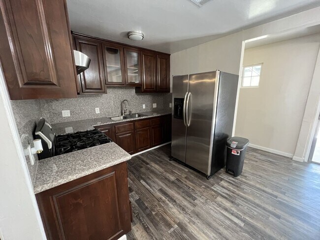 Foto del edificio - Charming 2 Bed/1 Bath Home in Lamont w/ RBP & $0 Deposit Option