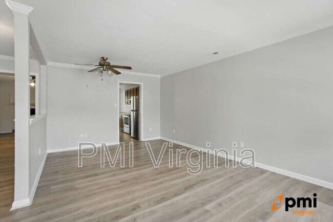 Foto del edificio - 4578 Marlwood Way