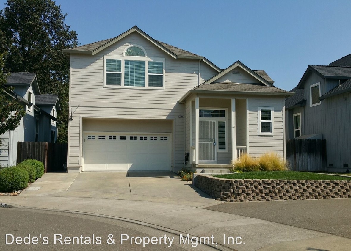 Primary Photo - 203 Esposti Meadows Way