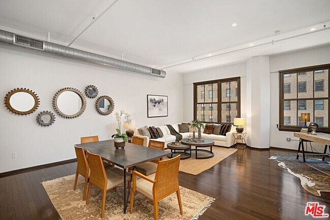 Foto del edificio - 1645 Vine St