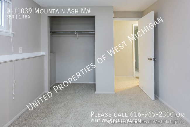 Building Photo - 0-11039 Mountain Ash NW-