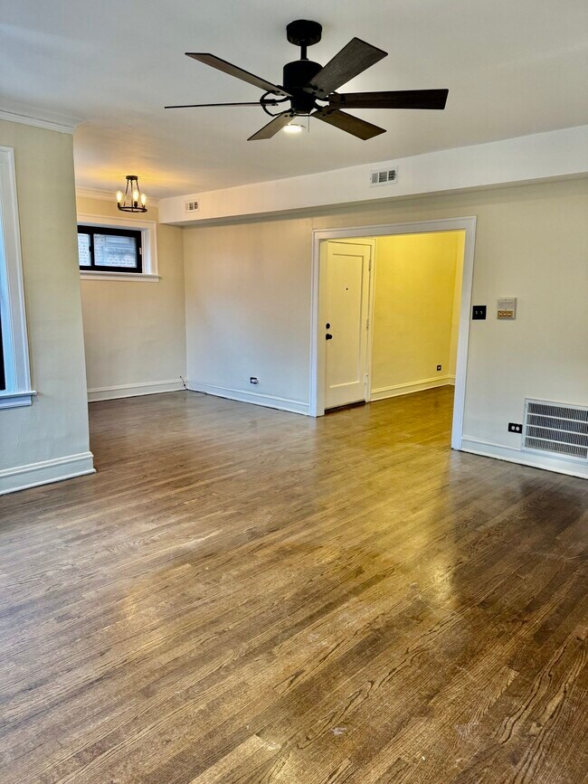 Building Photo - 7952 S Champlain Ave