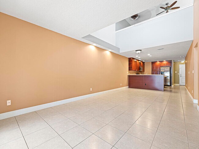 Building Photo - 101 Coral Way E