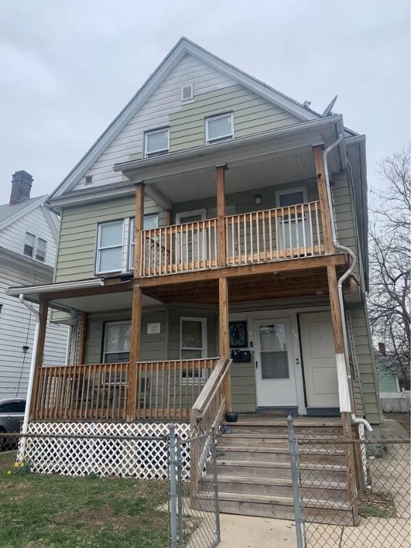 Primary Photo - 36 Berkeley St