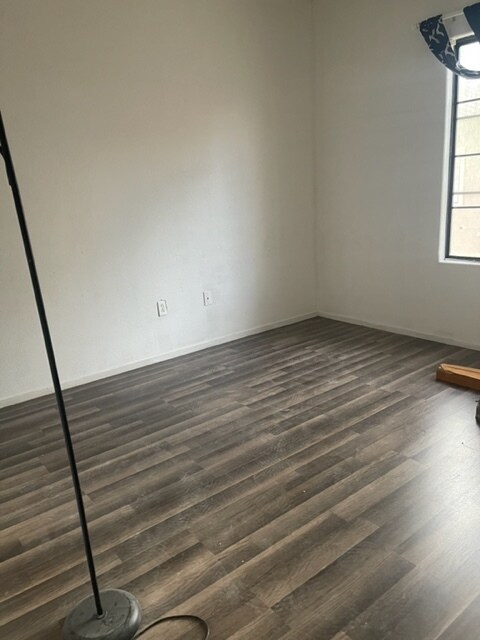 Foto del edificio - 2141 Hussium Hills St