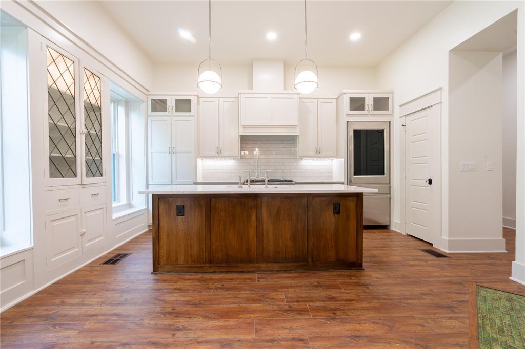 Foto principal - 1605 S Main St